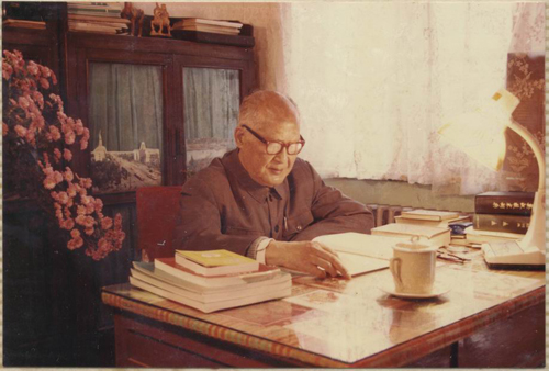 航空攝影測(cè)量與遙感專家.jpg 航空攝影測(cè)量與遙感專家.jpg